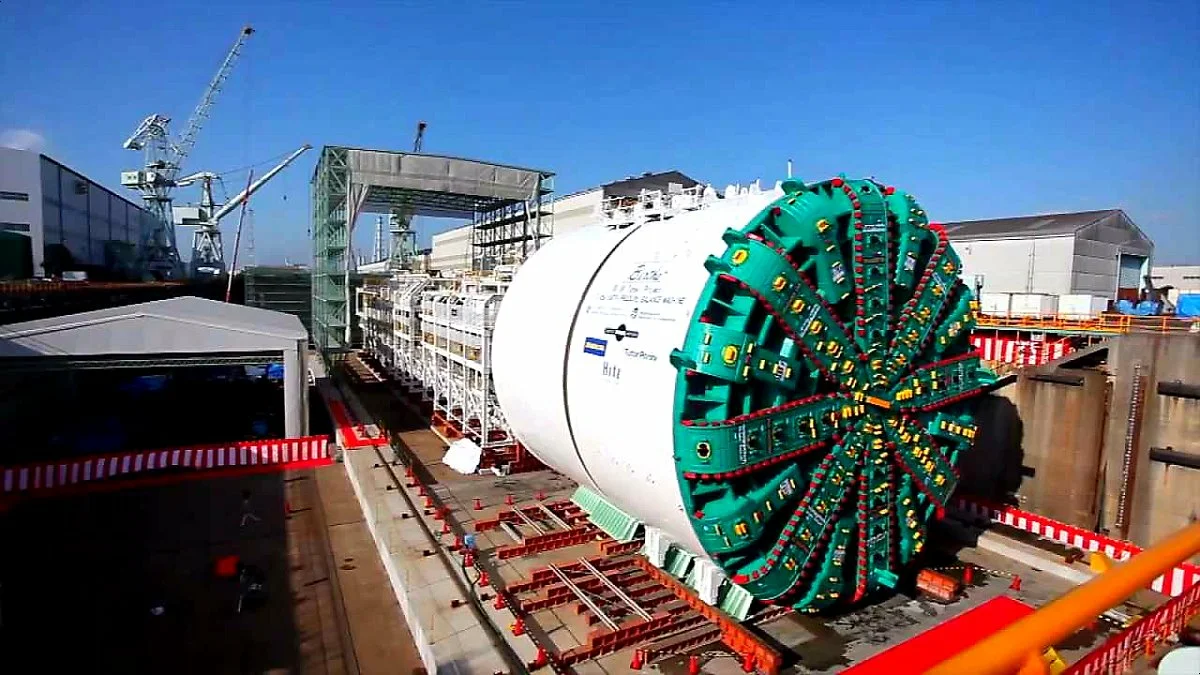 Экскаватор bagger 288. Самый большой тоннелепроходческий комплекс в мире. Бур для тоннелей. Машины для добычи угля. Роторный экскаватор «bagger 288», германия.