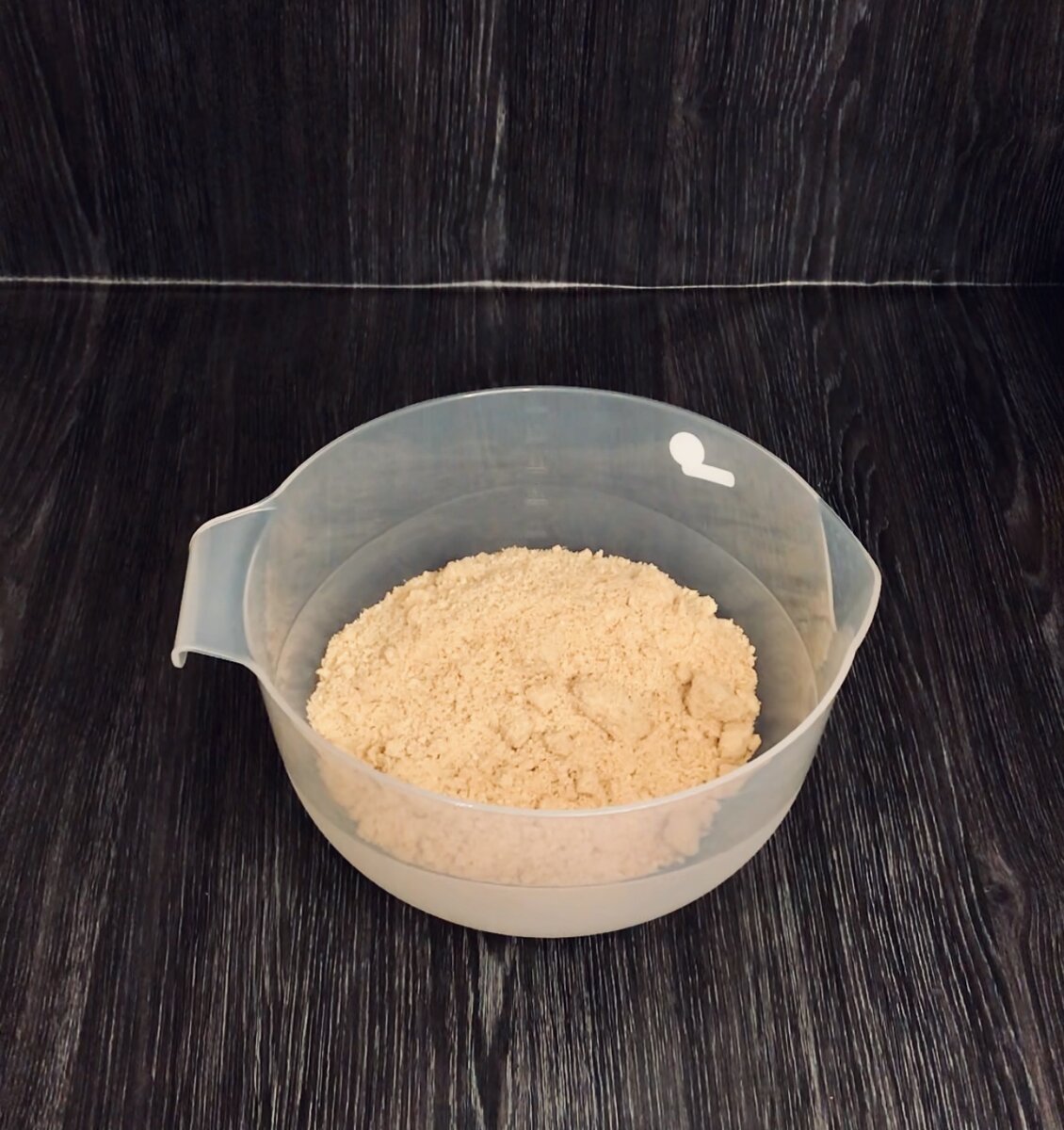 Комочки не играют роли, они уберутся, когда добавим масло