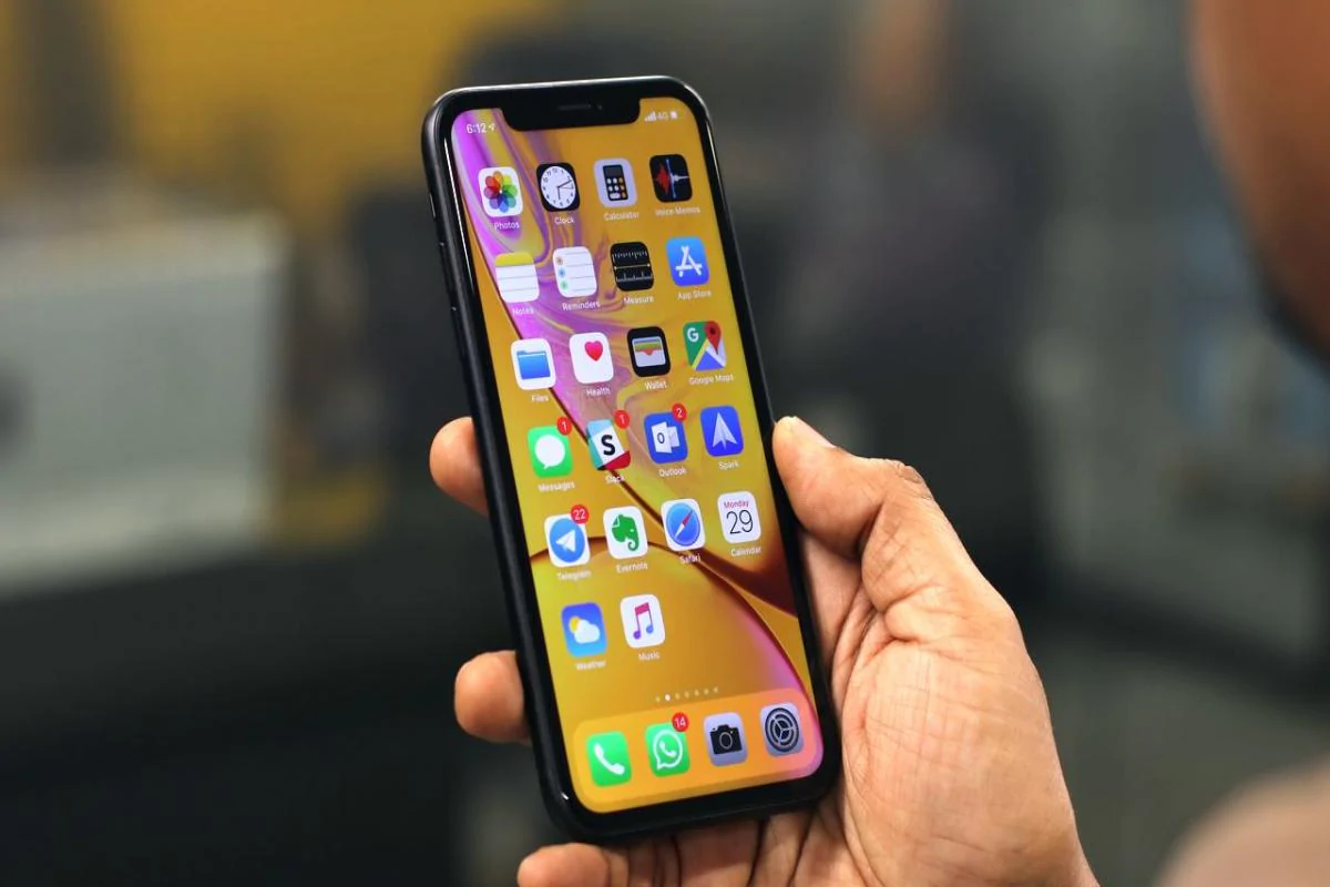 iPhone XR подешевел в Ситилинке. Скидка 3000 рублей и минимальная цена  среди всех белых магазинов | Дешевая электроника | Дзен