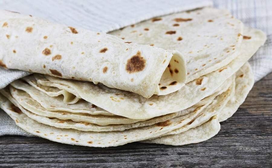 Нафаршировать лаваш можно любой начинкой