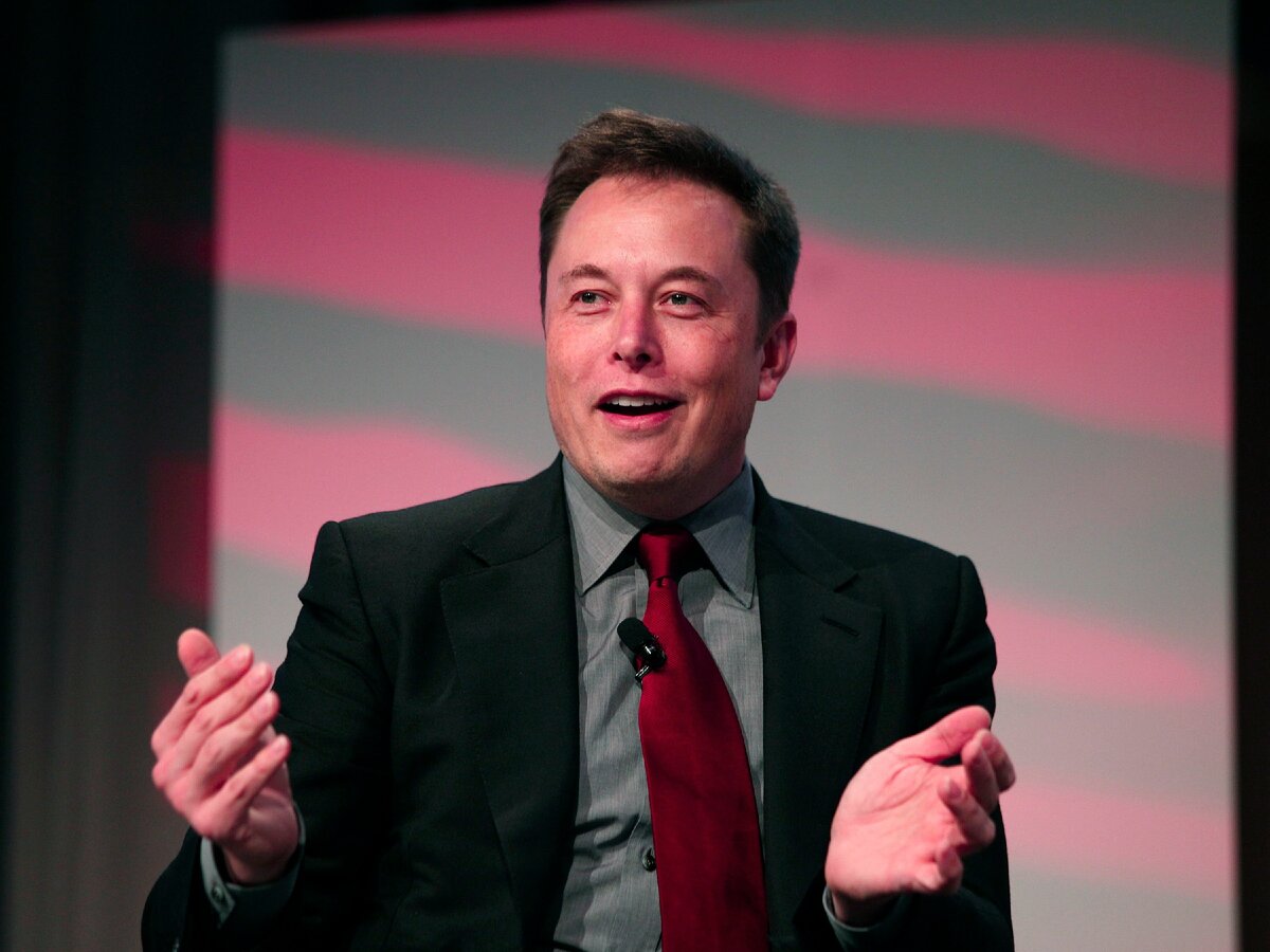 Илон Маск спасает акции Tesla покупкой Биткойн