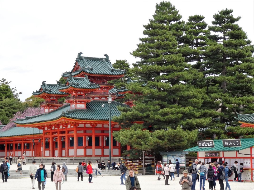 Храм ХЭЙАН-ДЗИНГУ. 