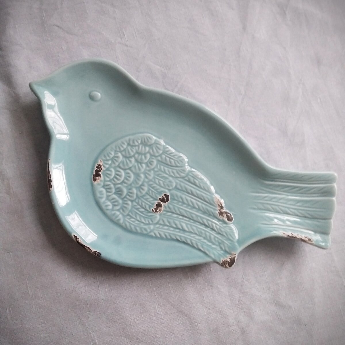 Не смогла пройти мимо такой тарелки-птички, стоит около 500 рублей  