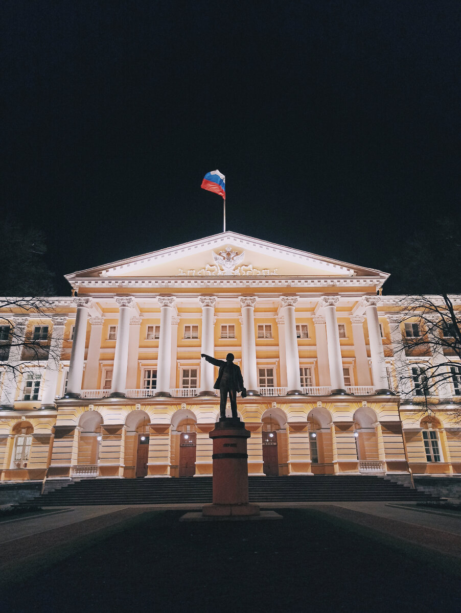 Самый закрытый музей Петербурга - Смольный | Настя • Гид | Дзен