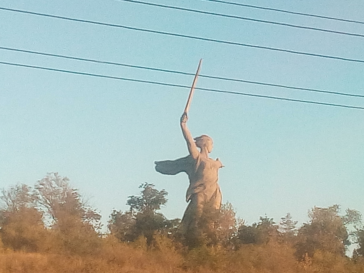 Мимо города героя.(Фото автора) 
