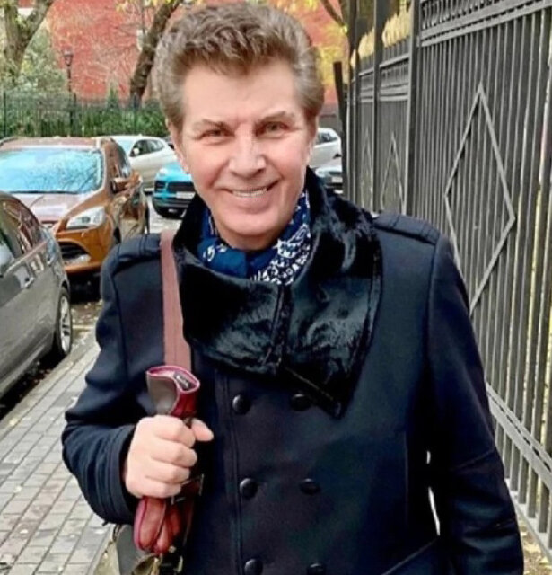 Визитной карточкой артиста Ярослава Евдокимова является песня «Фантазер», которую он впервые исполнил на фестивале «Песня-89».-4