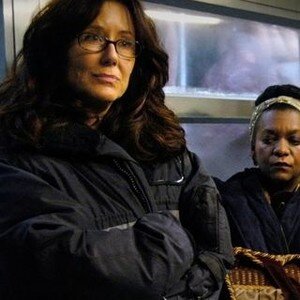 А тем временем госпожа бывший/не действующий президент сидит в морозильной камере с Ли и Главной Жрицей