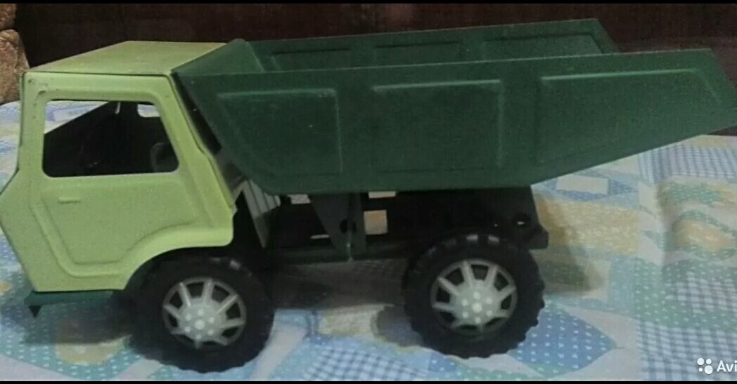 Характерная особенность: диски-паутинка на колесах