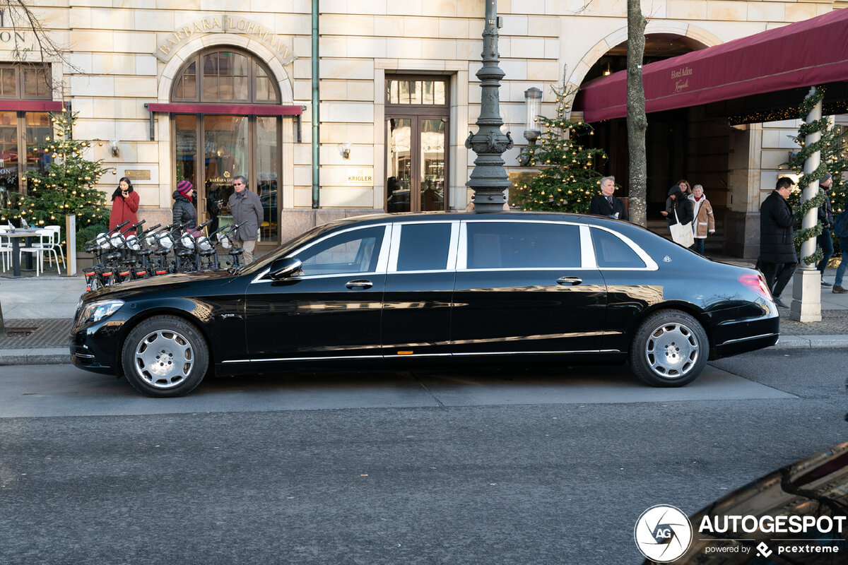 Коллекция автомобилей президента РФ В.В. Путина. Каким был первый  автомобиль будущего президента? | Интересно и полезно про авто | Дзен