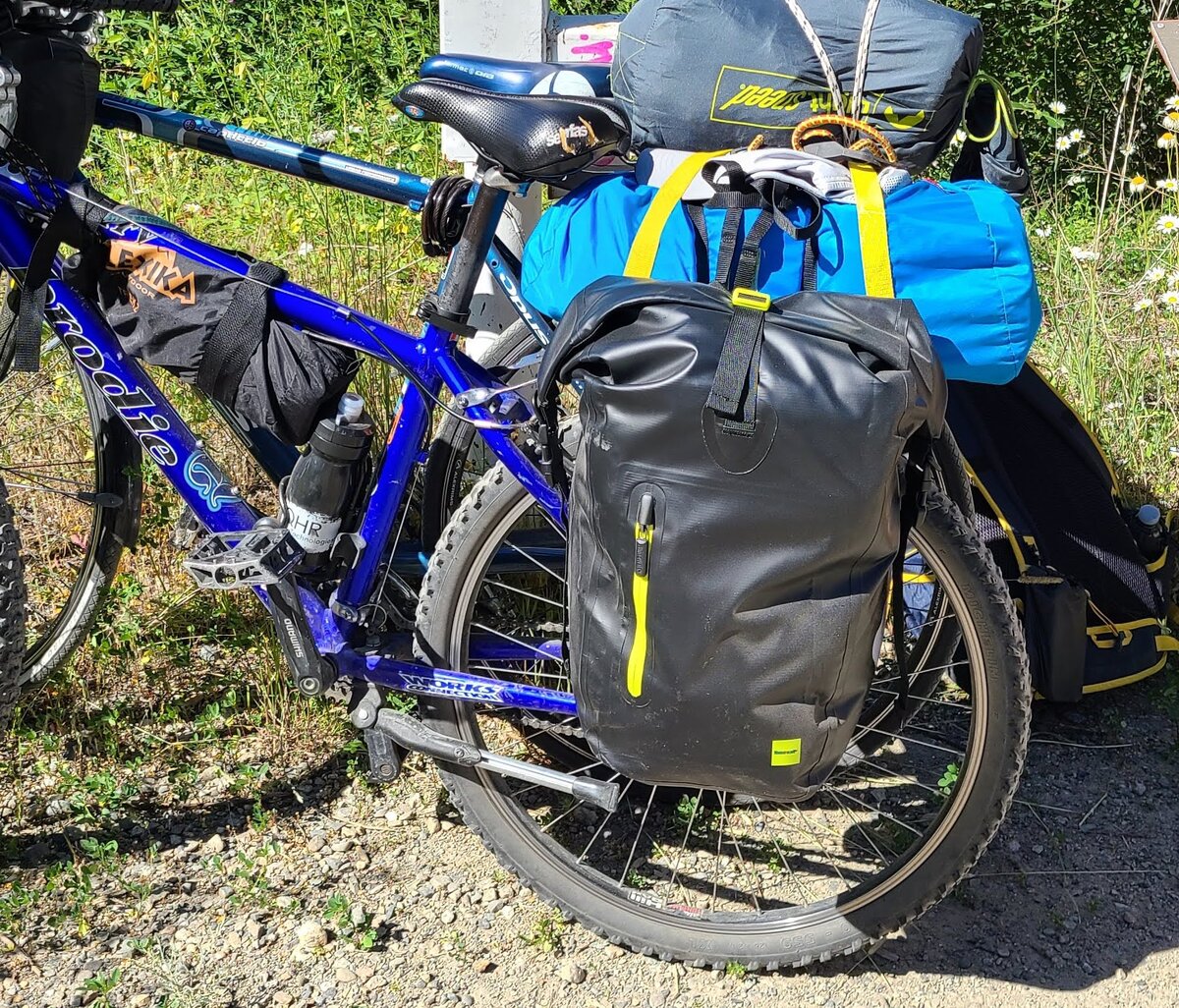 25L TPU Waterproof MTB Cycling Bike Rear Seat Bags Bicycle Backseat Trunk Pack Storage Panniers Bag от Rhinowalk | фотографии мои и https://www.rhinowalk.com/products-1395.html