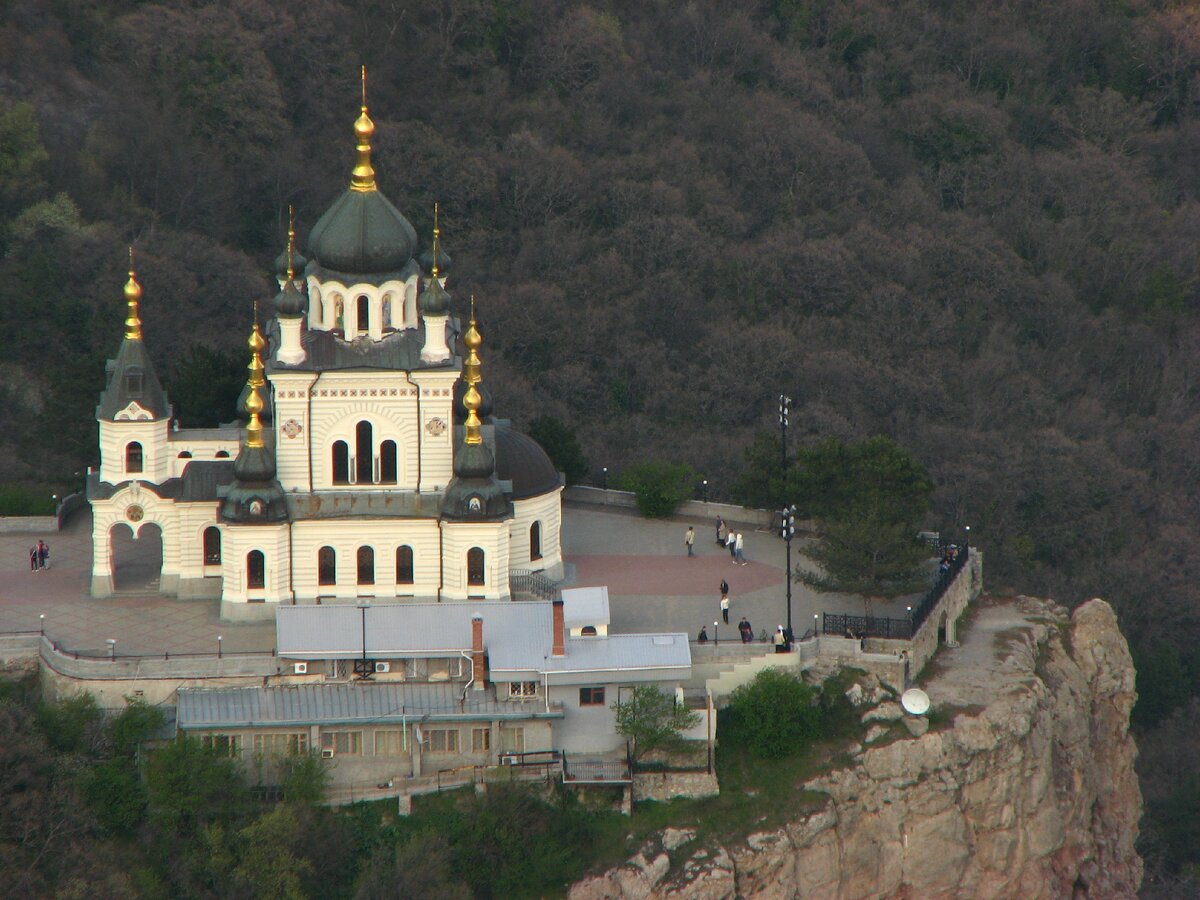 Крым Форос храм Воскресения Христова силуэт