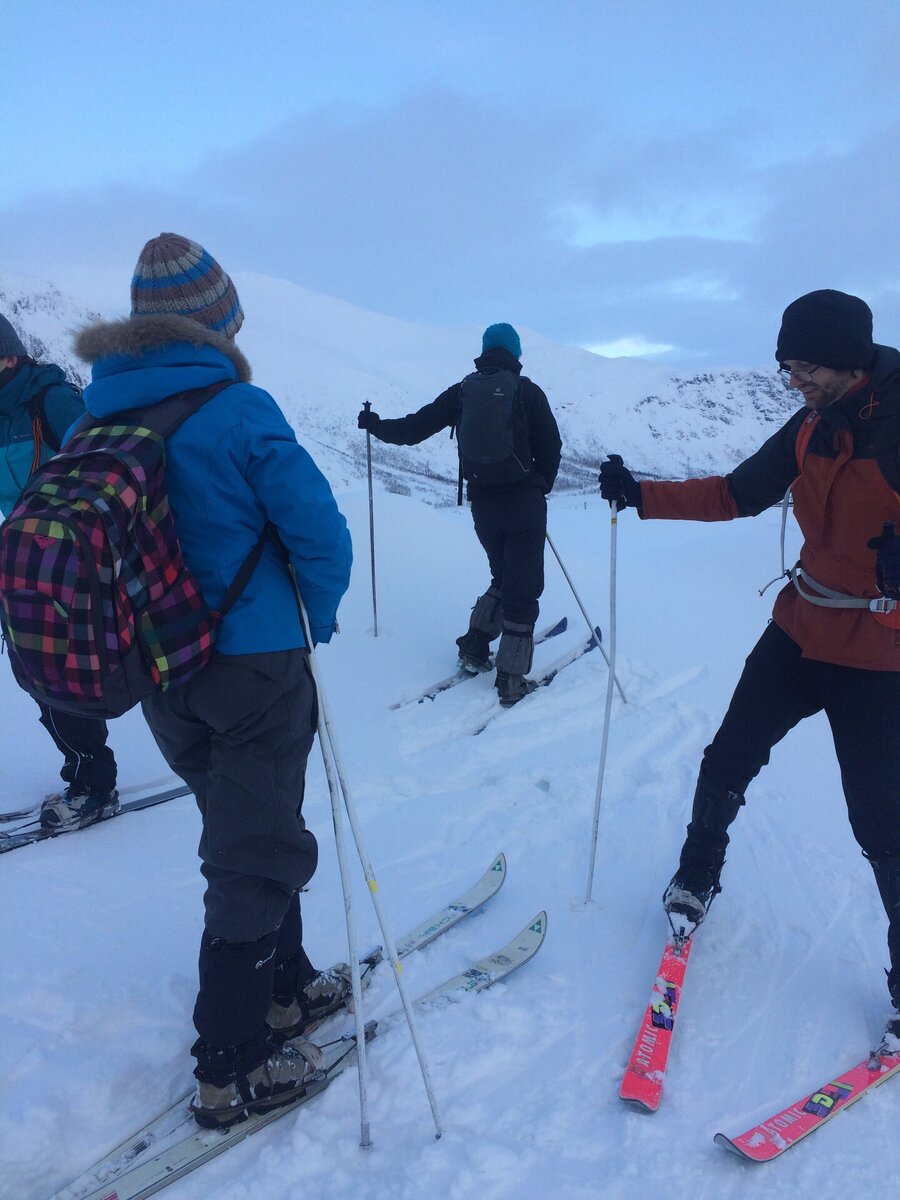 Надеваем лыжи ⛷ 