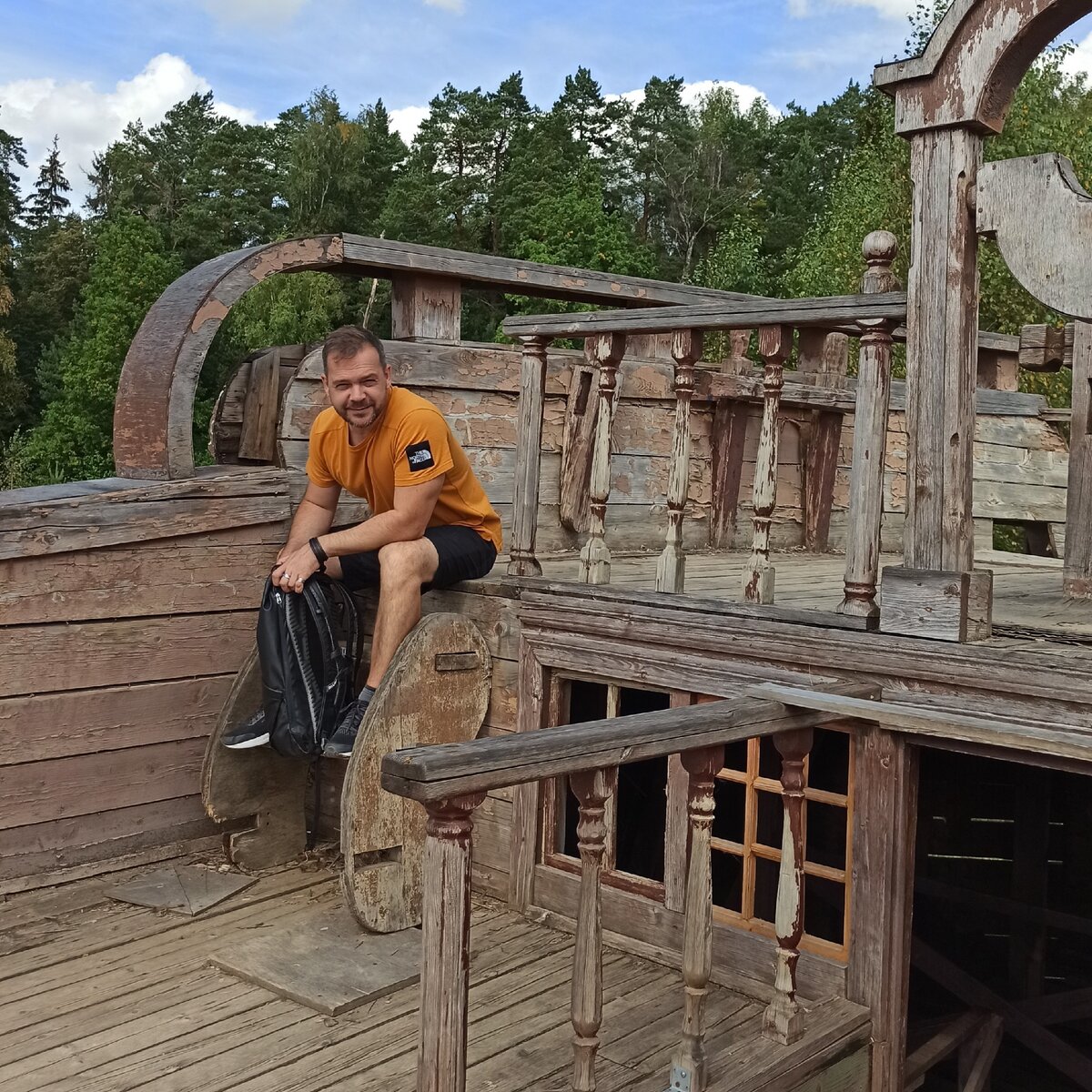 Корабль в лесу  - здесь он есть...  