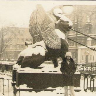 – Для меня там все было ново. Меня многое удивило, я ведь приехал из капиталистической страны в социалистическую. Я не знал ни слова по-русски, три месяца только учил язык. Потом начал работать в больнице. 