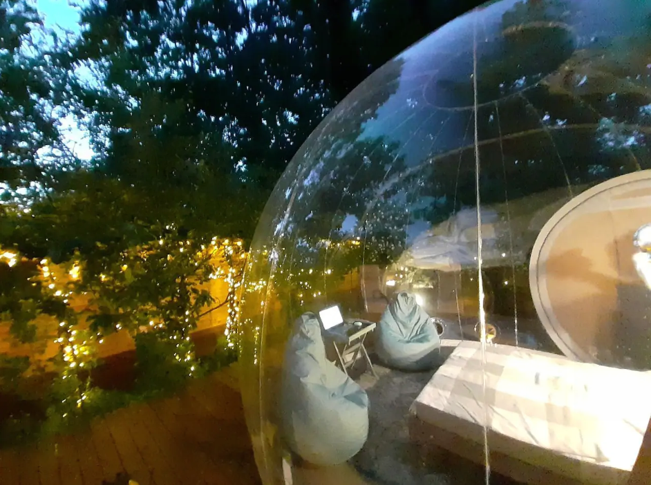 Прозрачный домик. Бабл отель питер. Домик пузырь. Зимний пузырь дом. Bubble dacha.