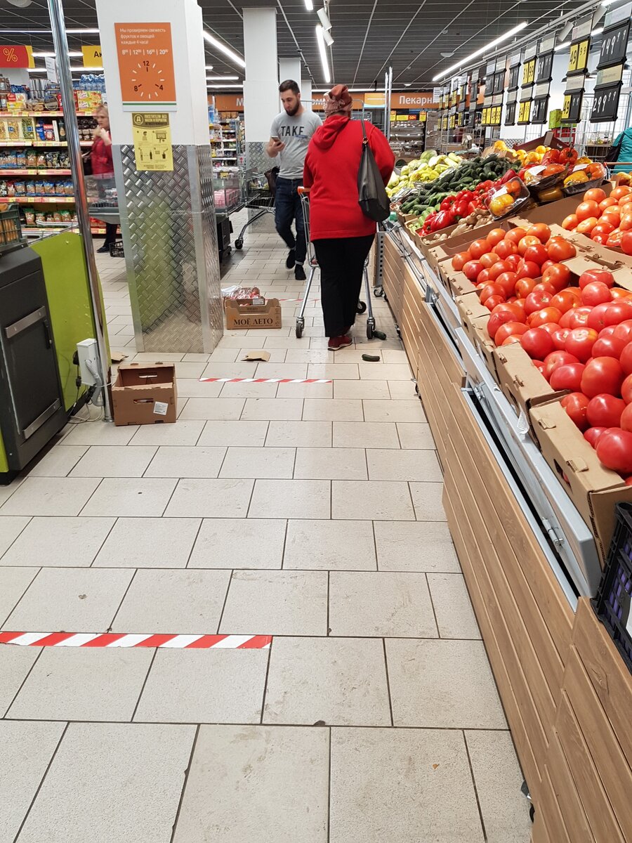 вход в магазин. фото автора