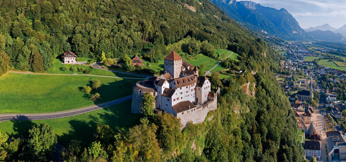 Замок Лихтенштейн. Источник фото: офиц. туристический сайт Лихтенштейна https://tourismus.li