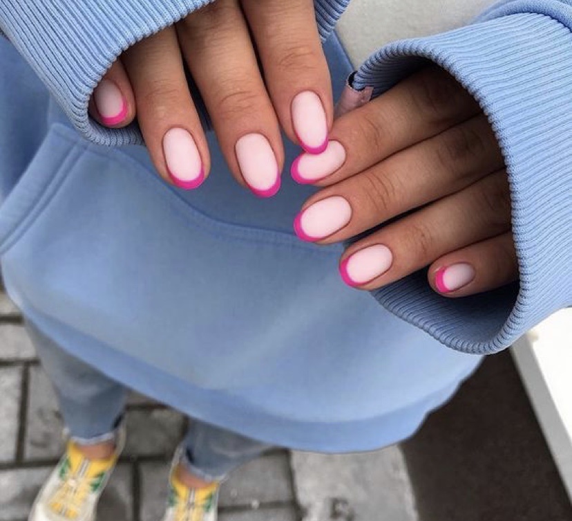 Необычный французский маникюр