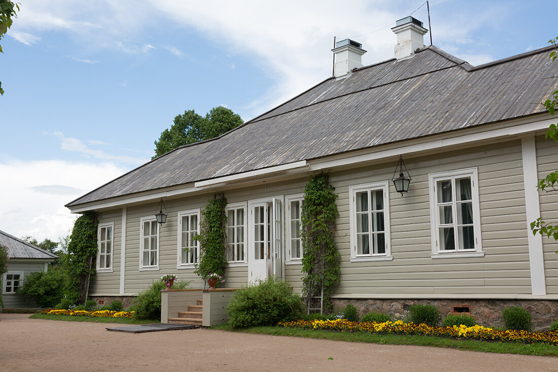 Усадьба петровское пушкинские горы. Музей усадьба михайловское пушкинские горы. Пушкинская усадьба пушкин. Пушгоры михайловское. Пушкинская усадьба пушкин.
