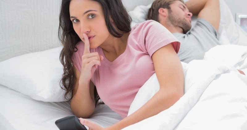 Живу с одним, но ругаемся, хорошо со вторым