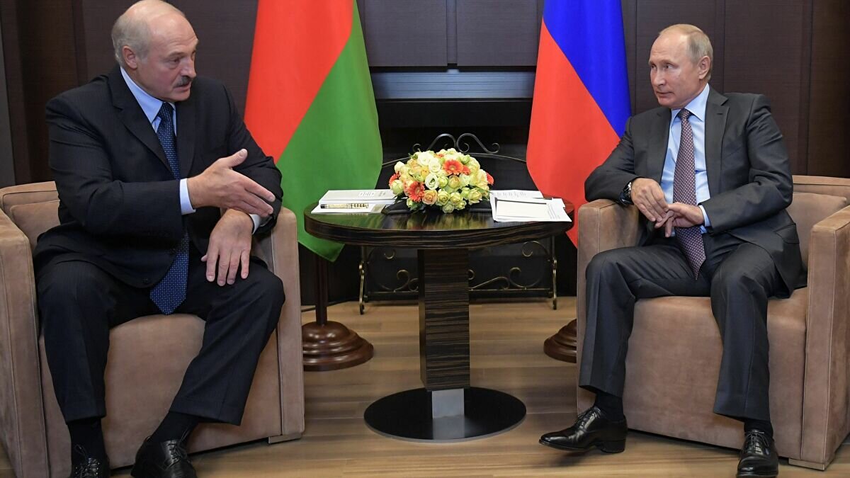 Лукашенко на встрече с Путиным, фото из Интернета