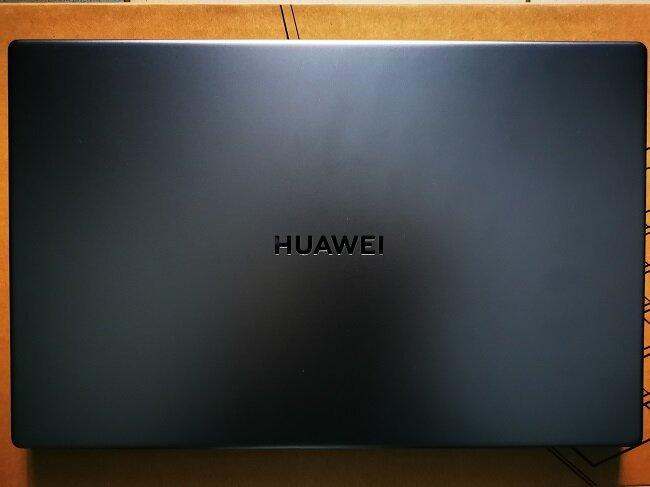 Распаковка Huawei MateBook D 15 AMD Ryzen 5 4500U