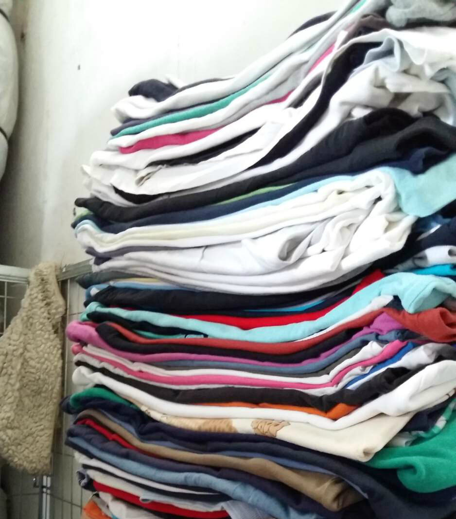 Вещи все чистые, отличного качества.