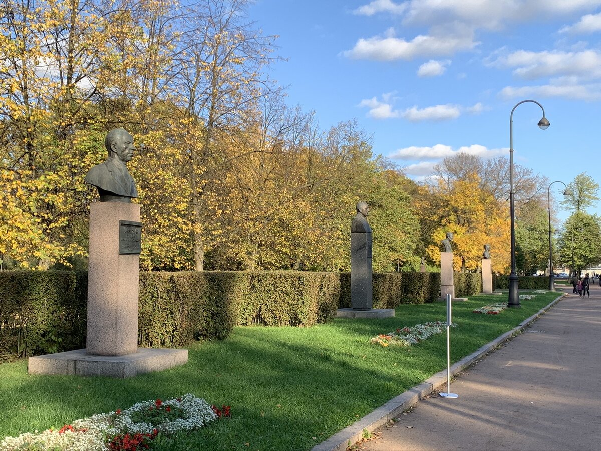 парк у метро парк победы