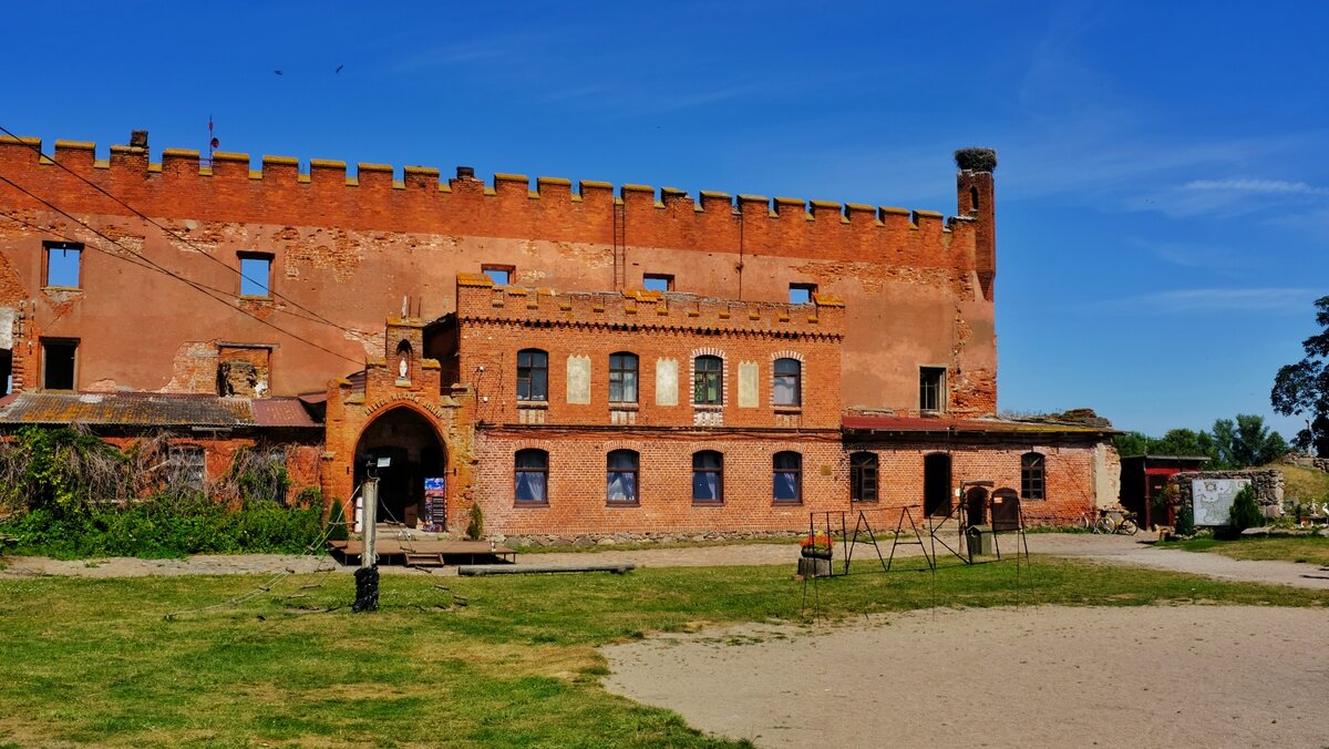 Некрасово замок Шаакен