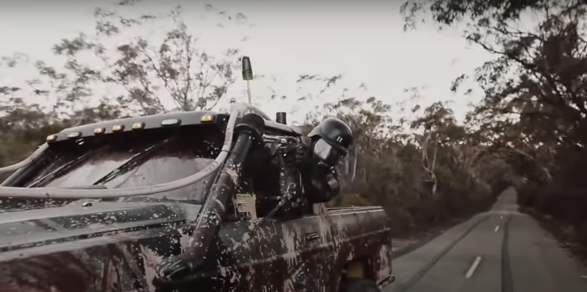 кадр из фильма "Лесной змей"