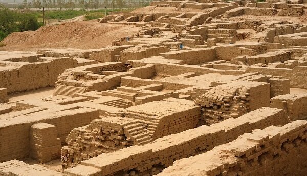 Раскопки в хараппском городе. Источник: https://www.tutorialspoint.com/ancient_indian_history/ancient_indian_history_harappan_town_planning.htm