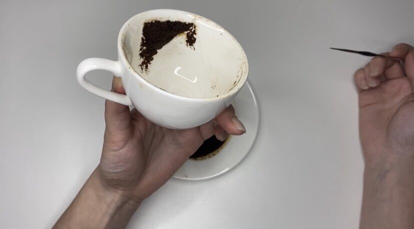 Гадание на кофе: Уйти или остаться. Фото автора 