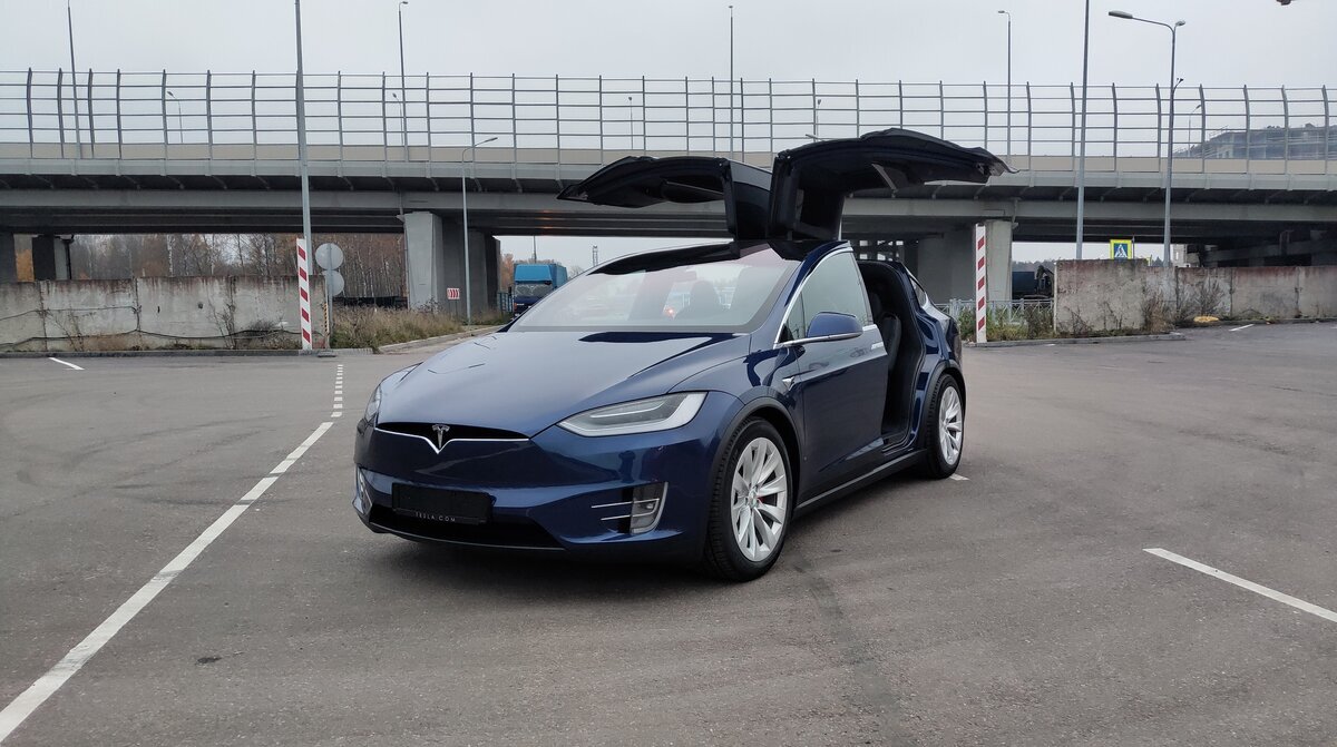 Tesla Model X I