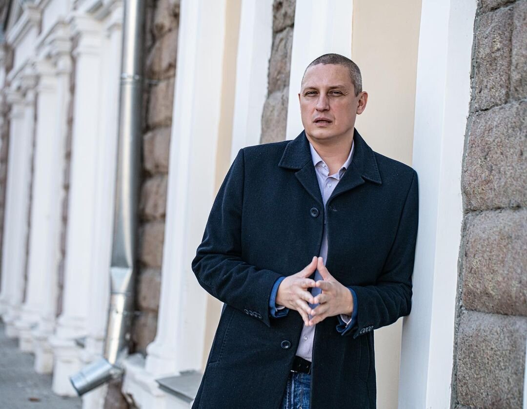 на фото юрист Константин Берсенев, руководитель юридического агентства "Советник"