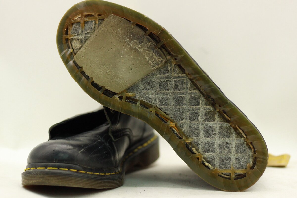 Замена лопнувшей подошвы на ботинках Dr martens | Жизнь Мегаполиса | Дзен