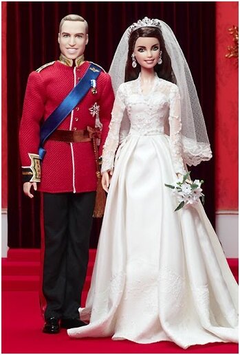 Куклы в образе Кейт Миддлтон и Принца Уильяма. Фото: www.cosmo.ru