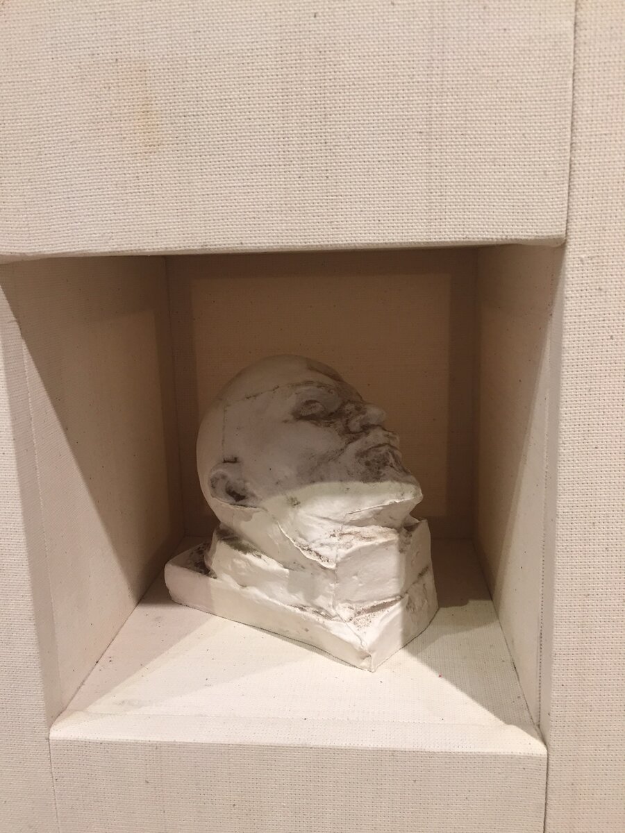Неизвестный автор. Посмертная маска Ленина. 1960-е. Гипсовый отливок. Предоставлено Анастасией Павловой