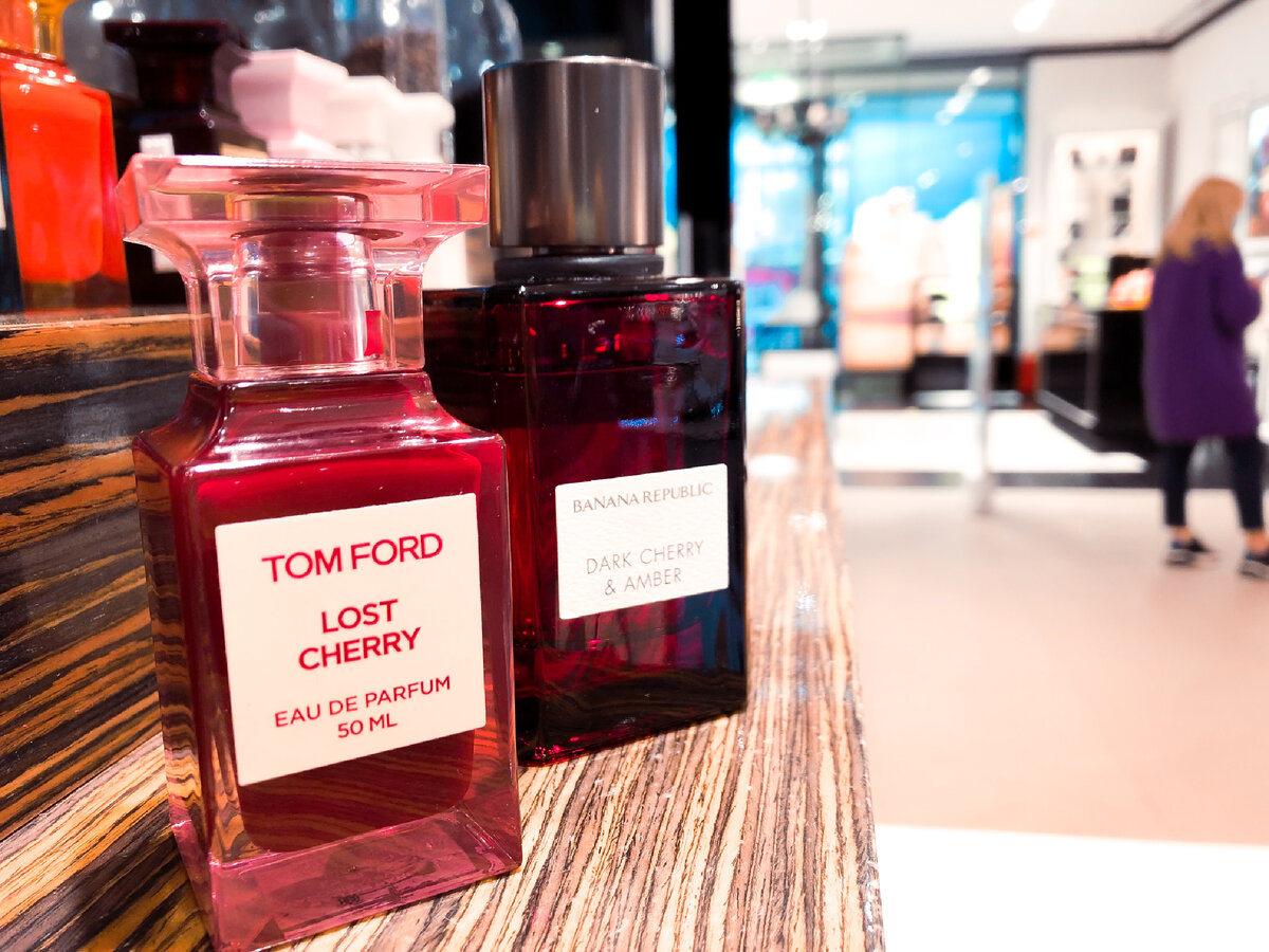 Banana republic cherry amber. Tom Ford Lost Cherry 50 ml. Tom Ford Cherry 100ml. Том Форд лост черри 100 мл. Духи том Форд лост черри 100 мл.