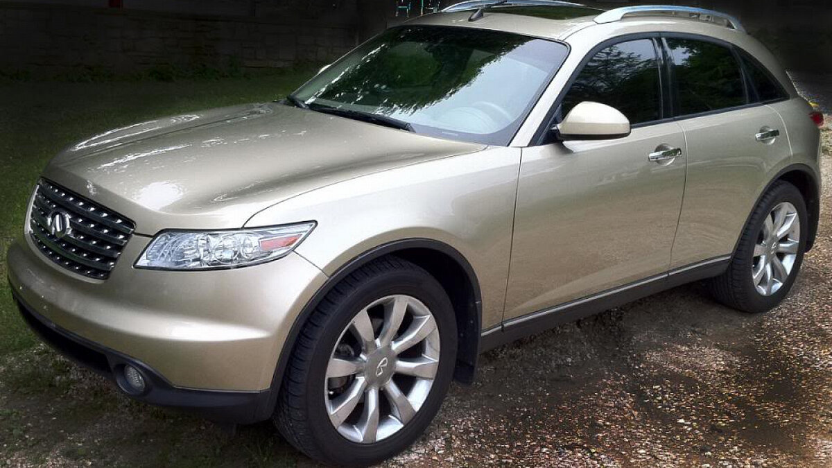 Infiniti fx35 золотой. Fx35 2006. Инфинити fx35 2006 год. Инфинити FX бежевый.