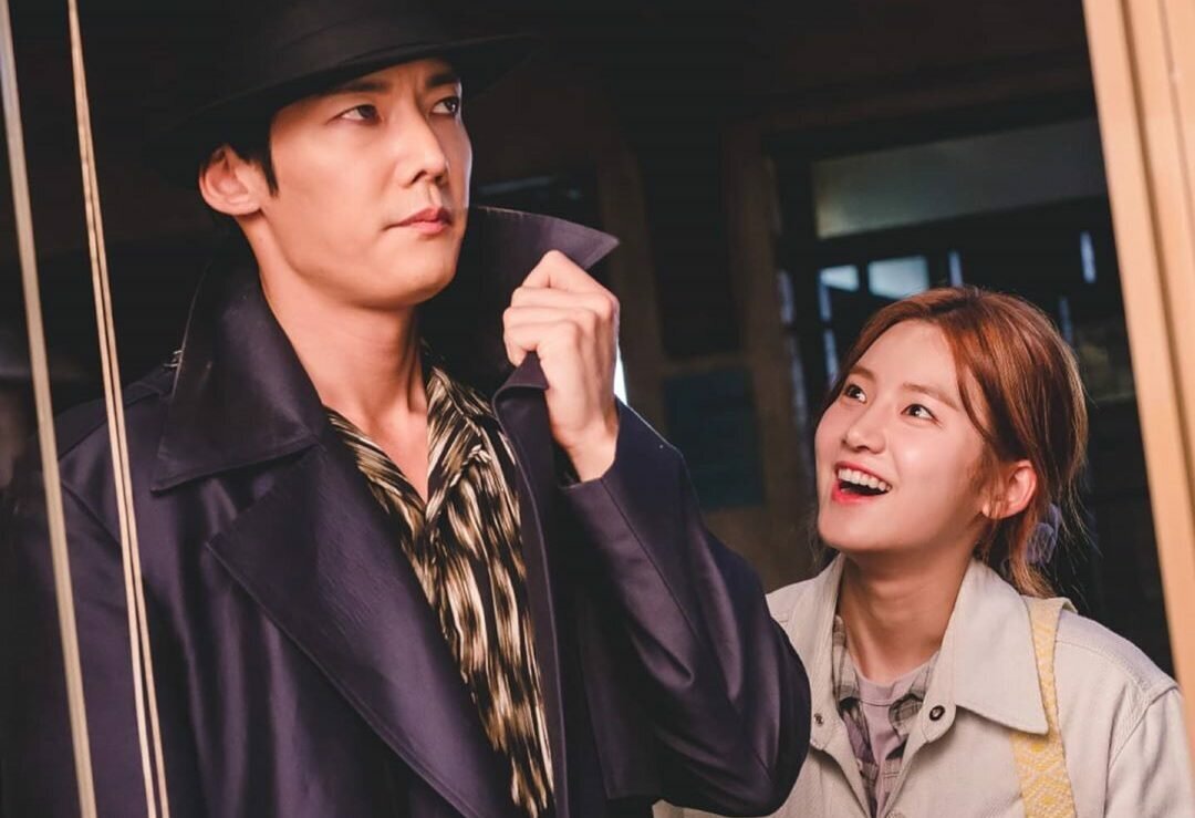 Чхве Джин-хёк зомби детектив. Choi Jin Hyuk зомби. Зомби-детектив дорама 2020. Зомби детектив дорама поцелуй.
