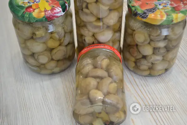 Маринованные грибы на зиму готовы