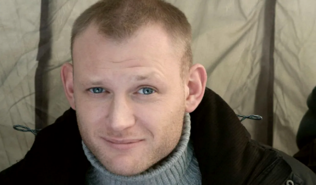 Актер Андрей Фролов