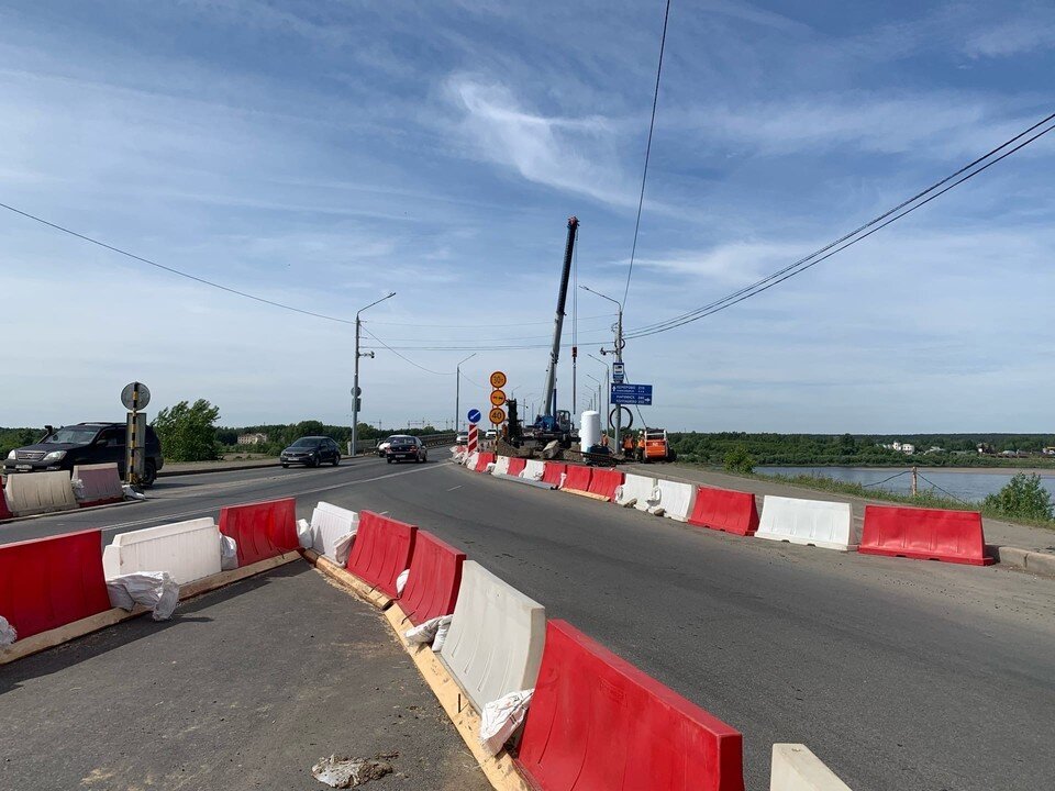     Более тысячи водителей большегрузов оштрафованы за проезд по Коммунальному мосту в Томске Ксения Высотина