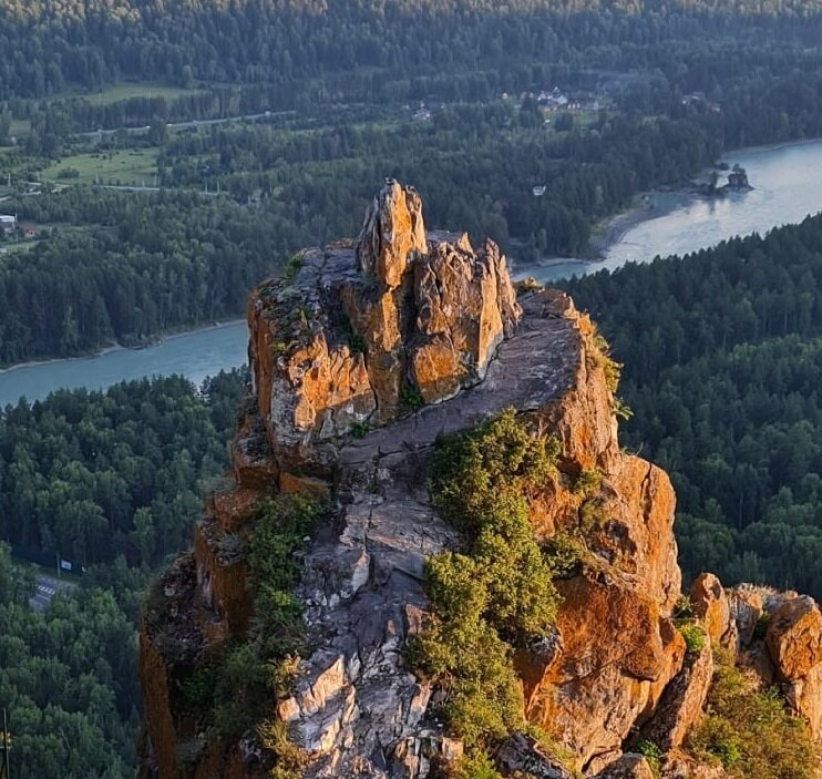 Чертов палец Лагонаки