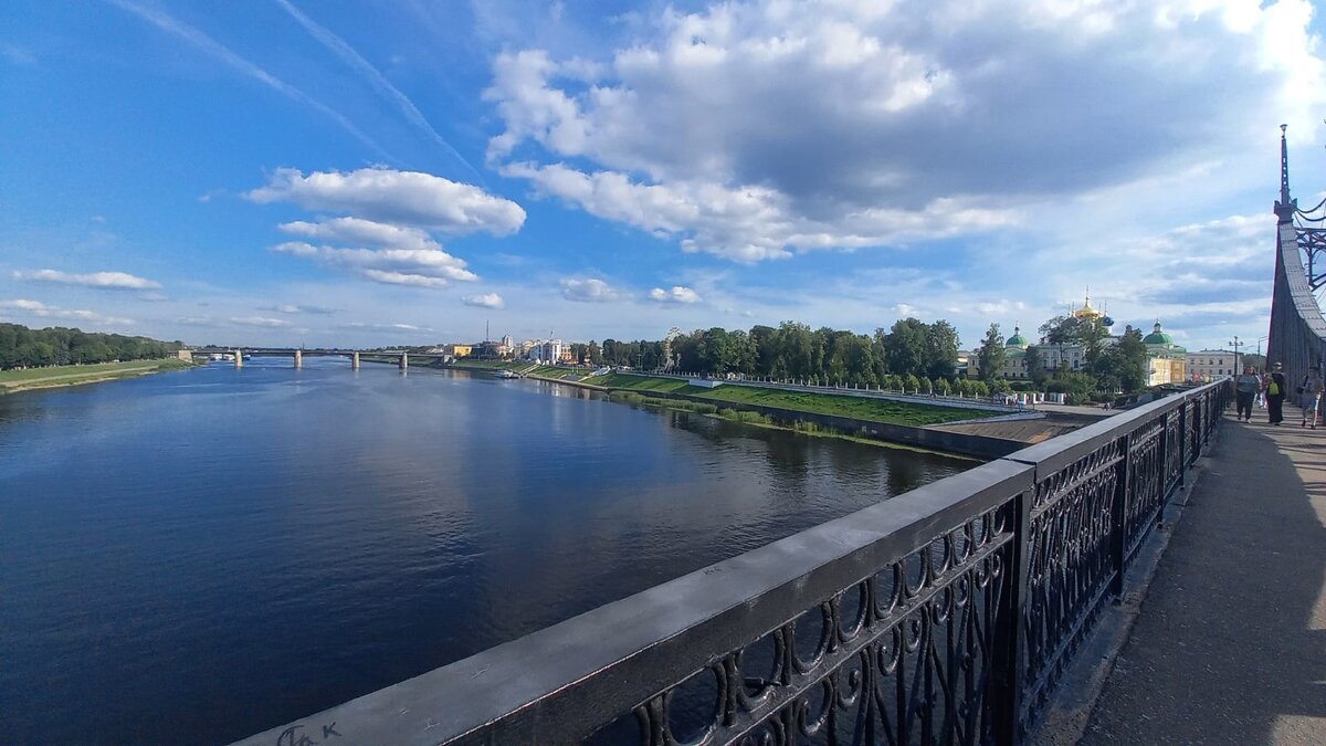 Фото со старого моста.