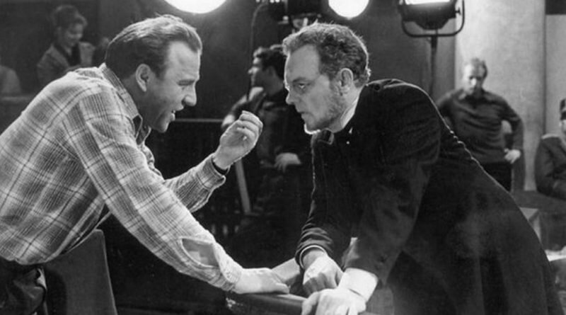 Михаил Ульянов и Кирилл Лавров на съемочной площадке "Братьев Карамазовых", 1968