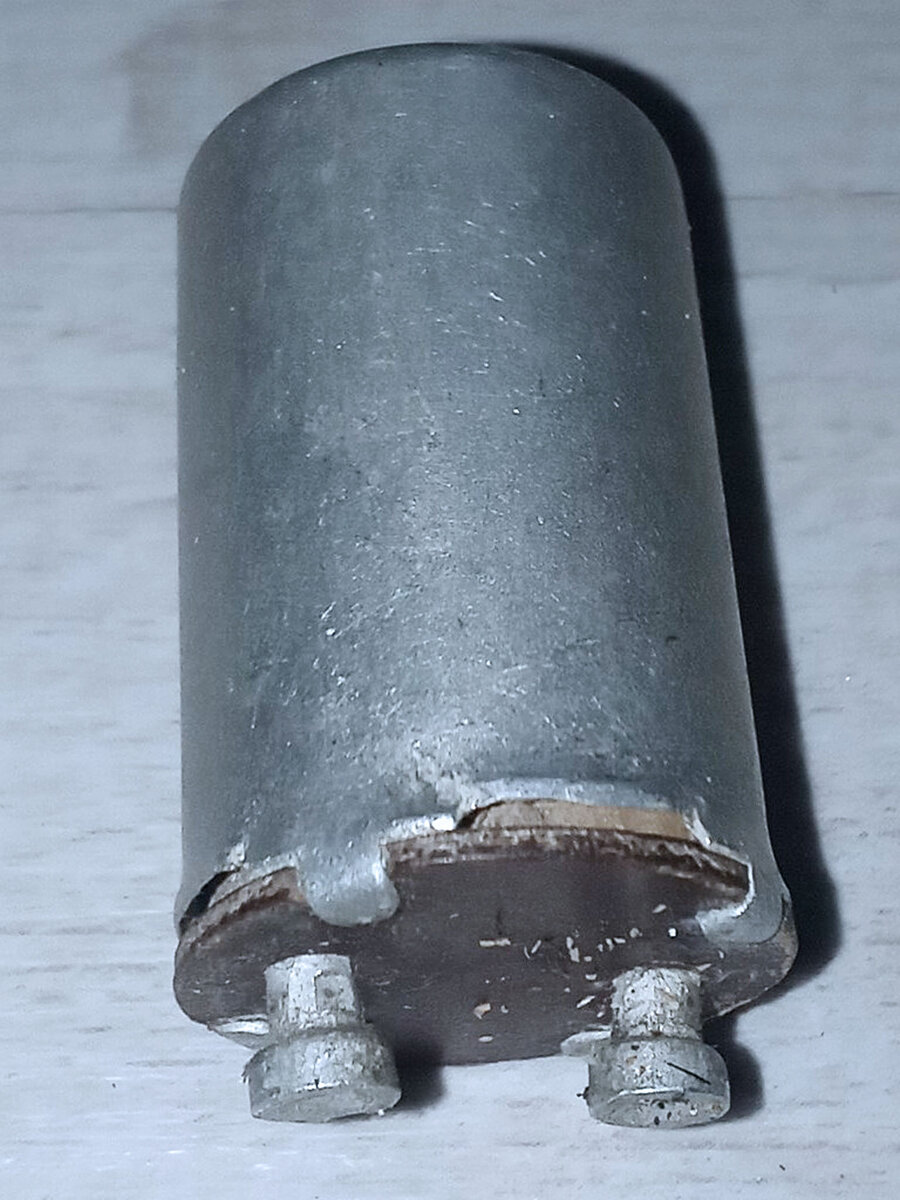 стартер для люминесцентных ламп