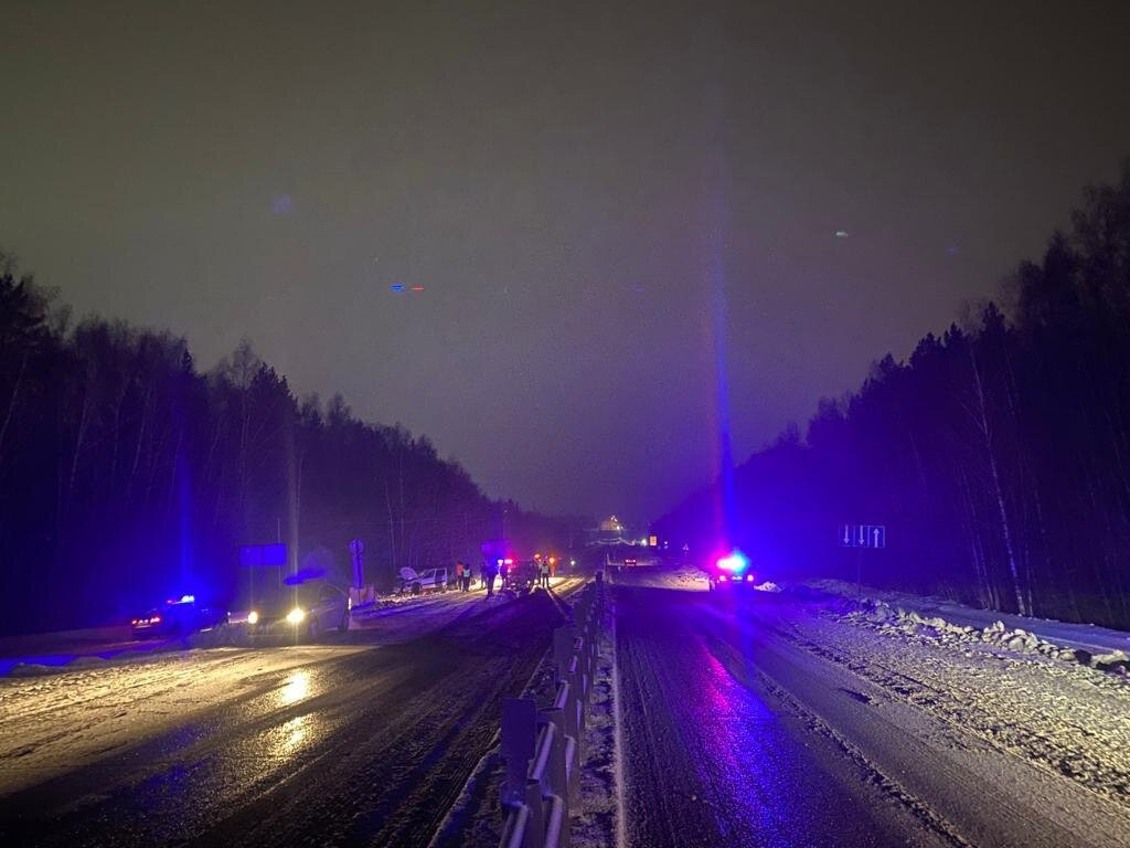    Житель Сургута попал в ДТП на трассе «Пермь-Екатеринбург», погибли два человека