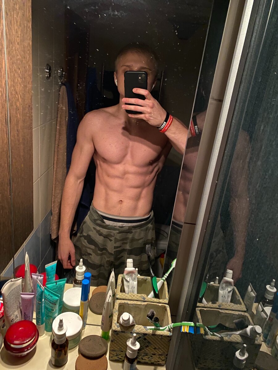 Так я выглядел до болезни