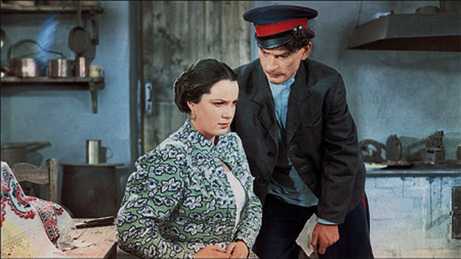 Кандидатуру  Быстрицкой на роль Аксиньи одобрил Михаил Шолохов